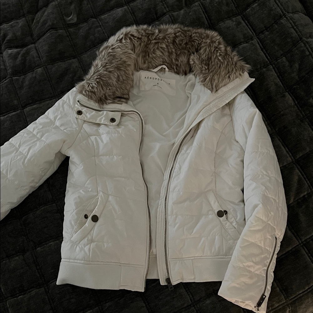 Aeropostale White Puffer Jacket with Hideable Fur Collar